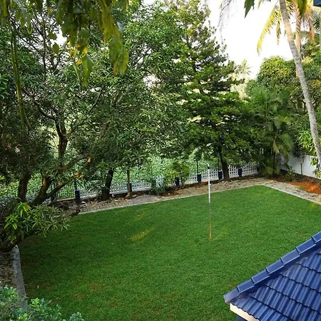 Sarovaram -Beautiful Riverfront Villa Kochi-2